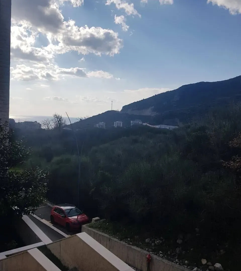 Prodaja, dvosoban stan, 68m², Bečići, Budva
