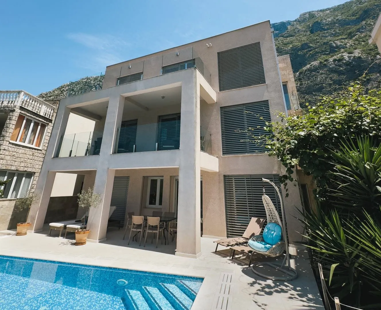 Sale, house, 267m², Dobrota, Kotor