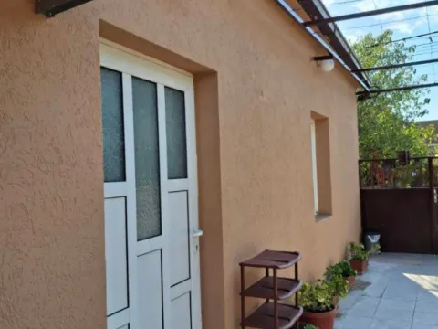 Izdavanje, garsonjera, 25m², Drac, Podgorica - image 4