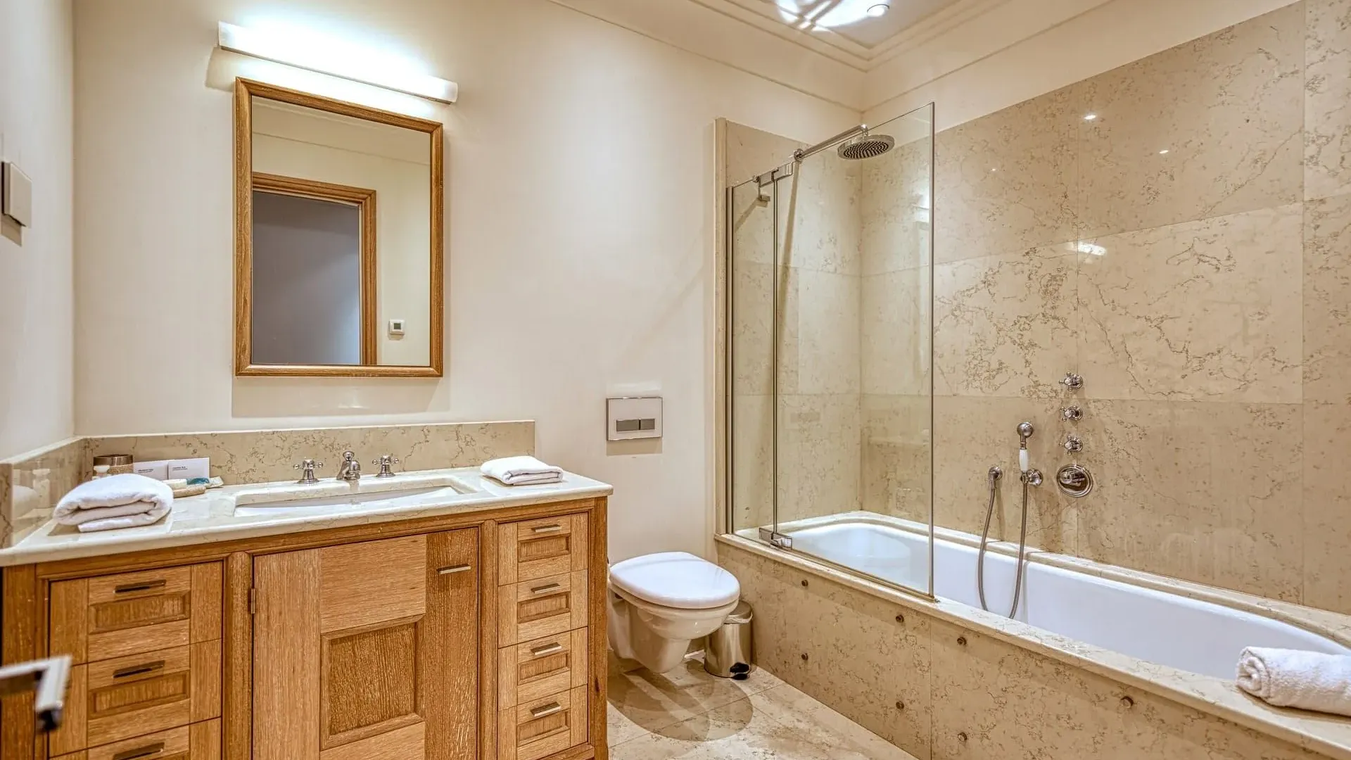 Sale, two bedroom apartment, 138m², Tivat, Crna Gora