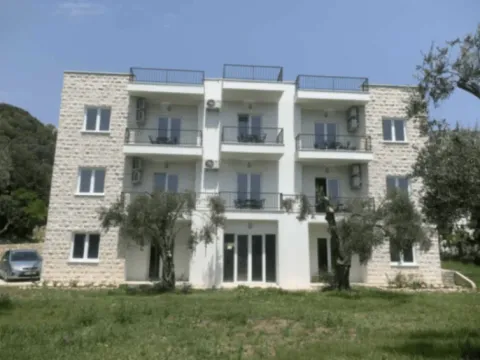 Izdavanje, kuća, 500m², Buljarica, Budva - image 7