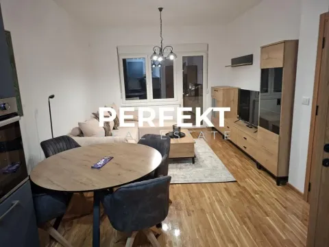 Rent, two bedroom apartment, 57m², Centar, Pančevo - image 17