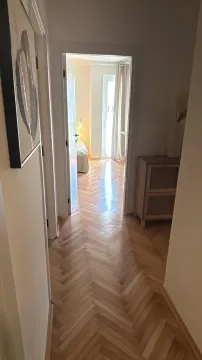 Izdavanje, trosoban stan, 74m², Budva, Crna Gora - image 9