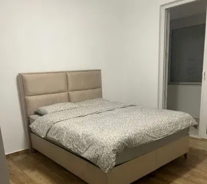 Izdavanje, dvosoban stan, 68m², Centar, Podgorica - image 10