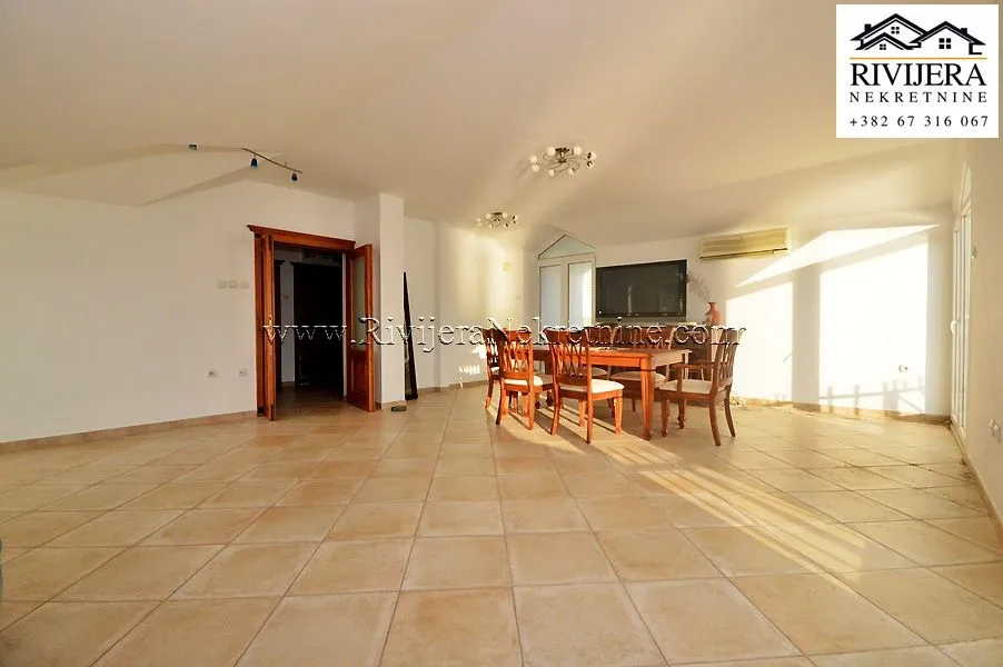 Prodaja, trosoban stan, 128m², Topla, Herceg Novi