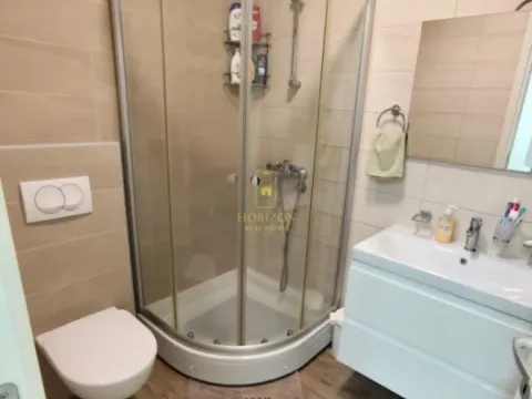 Izdavanje, dvosoban stan, 65m², City Kej, Podgorica - image 7