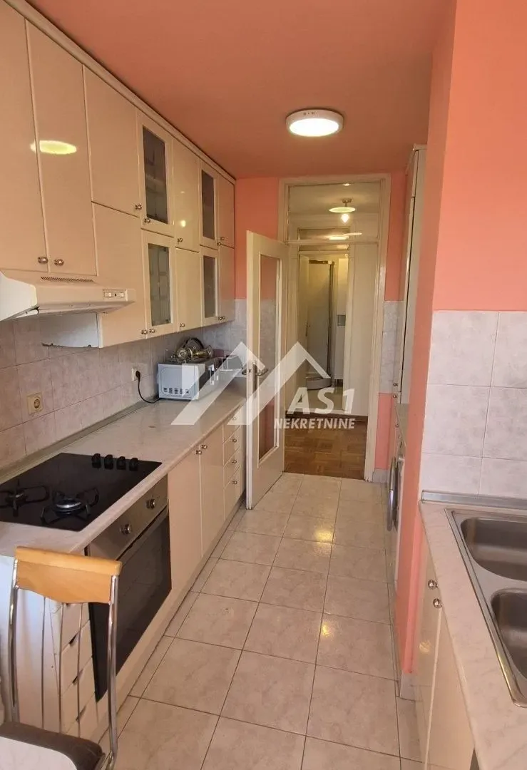 Izdavanje, trosoban stan, 72m², Liman 4, Novi Sad Sve Podlokacije