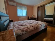 Izdavanje, kuća, 375m², Donja Gorica, Podgorica - image 15