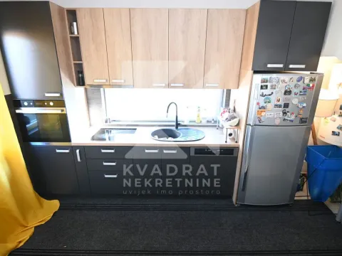 Prodaja, kuća, 220m², Vranići, Podgorica - image 8