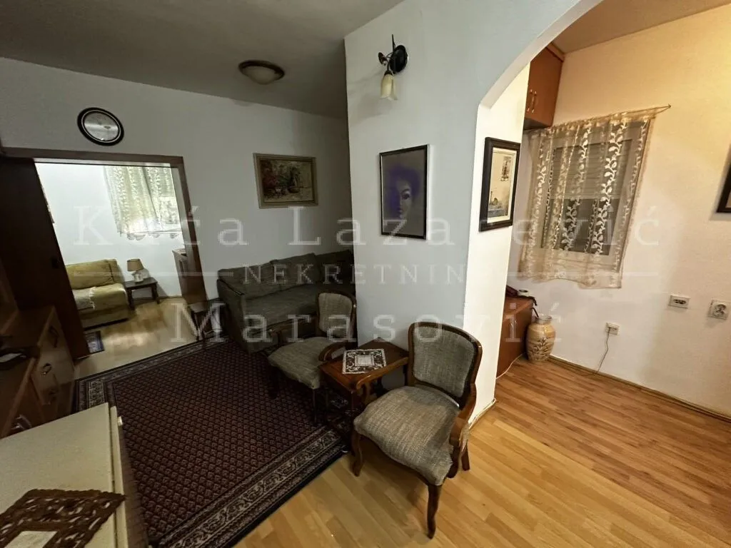 Rent, one bedroom apartment, 33m², Vračar Centar, Vračar Sve Podlokacije