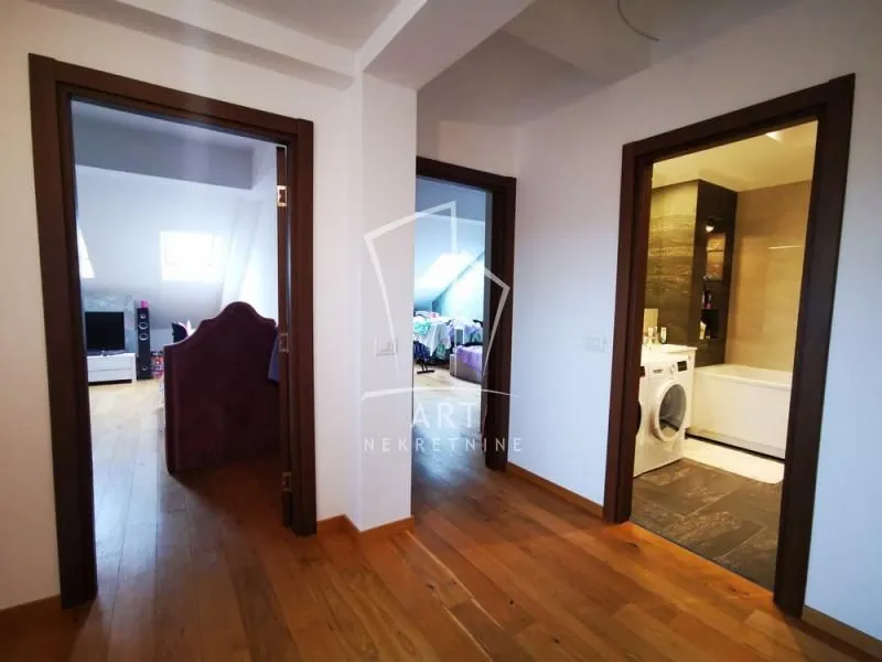 Sale, four bedroom apartment, 135m², Lipov Lad, Zvezdara Sve Podlokacije
