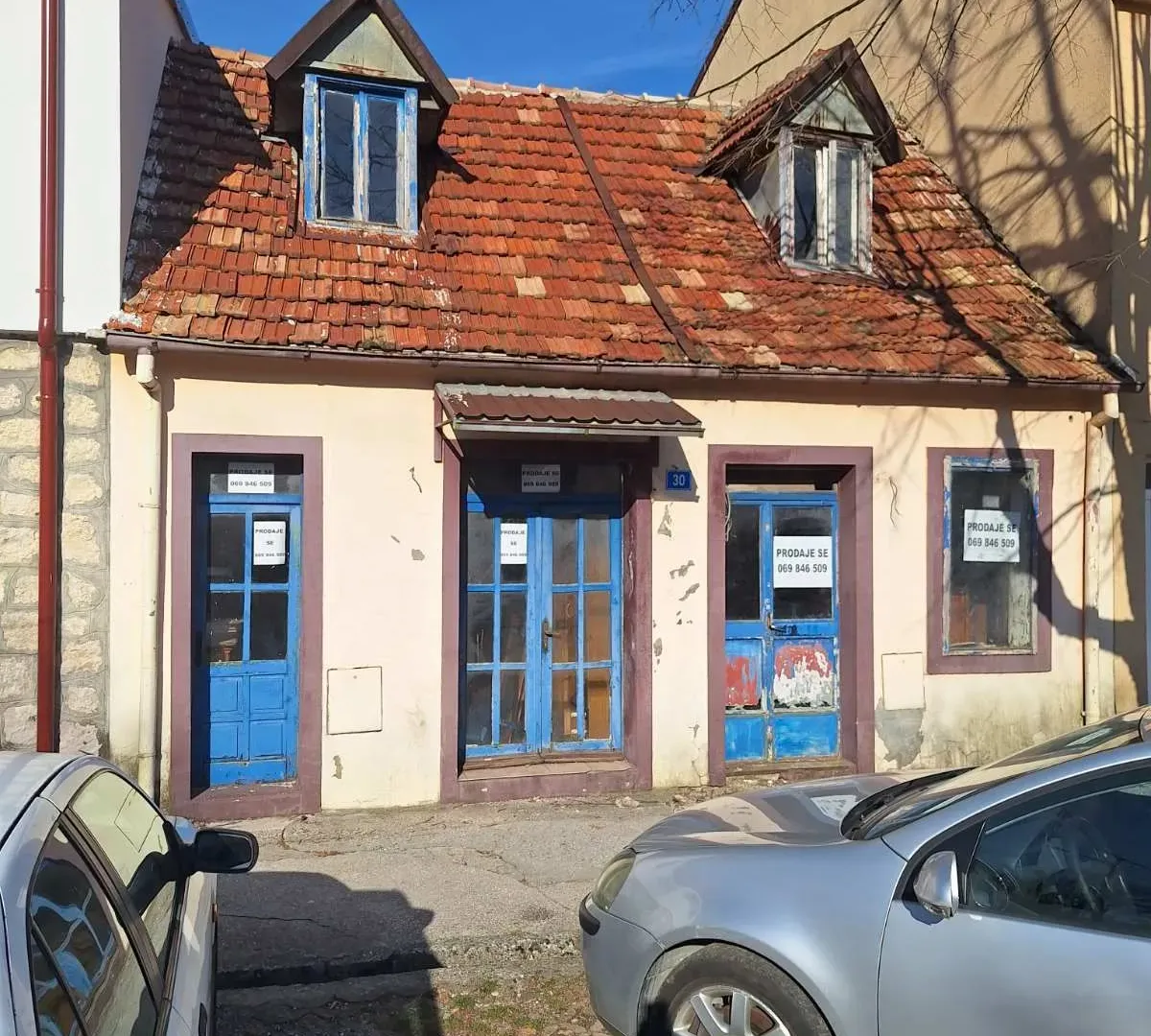 Sale, house, 334m², Centar, Cetinje