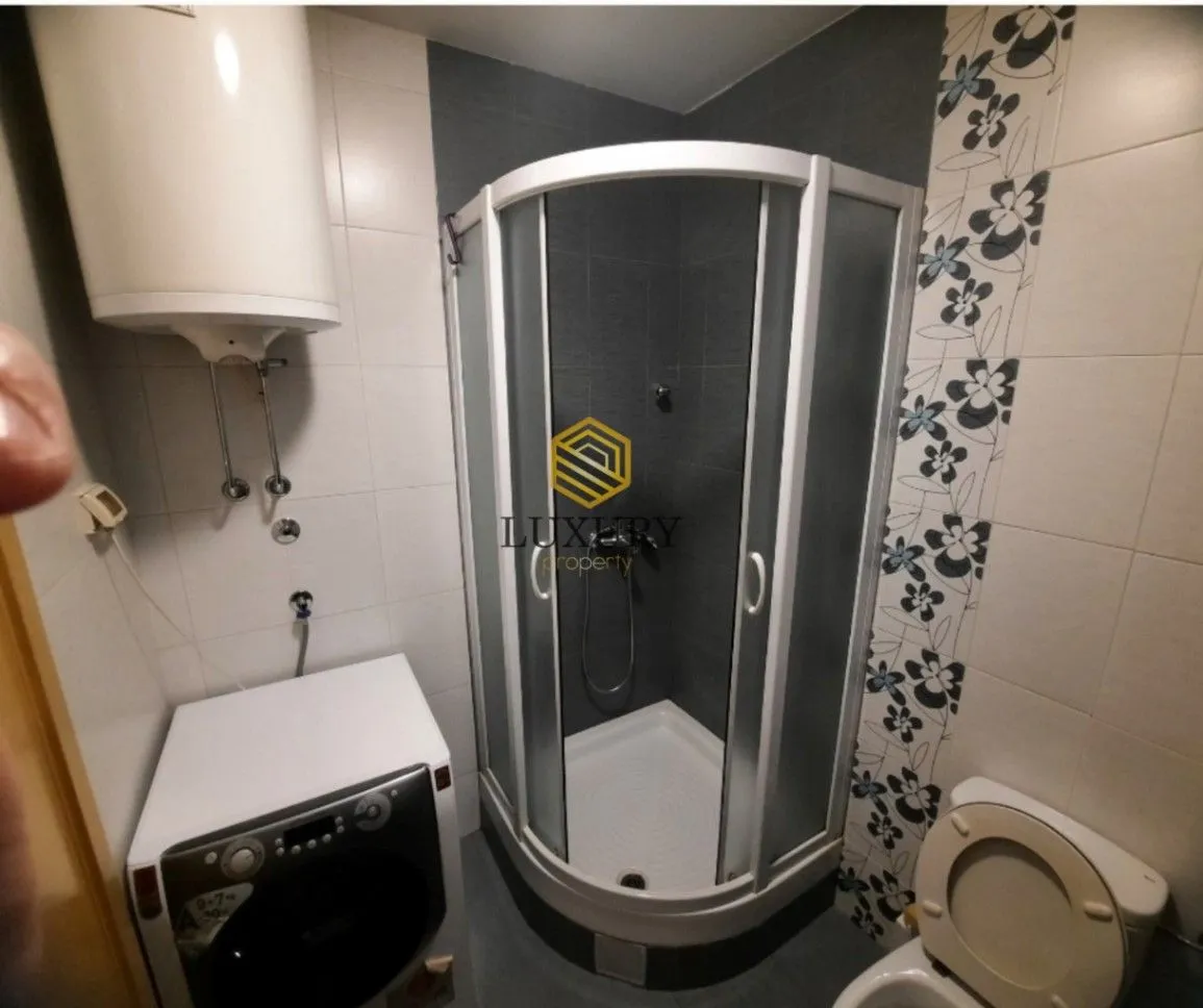 Izdavanje, četvorosoban stan, 43m², Stari Aerodrom, Podgorica