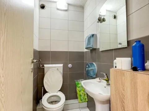 Rent, office space, 172m², City Kvart, Podgorica - image 10