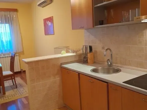 Prodaja, trosoban stan, 119m², Pobrežje, Podgorica - image 6