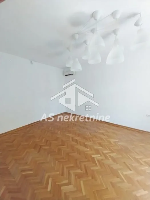 Rent, house, 260m², Neimar, Vračar Sve Podlokacije