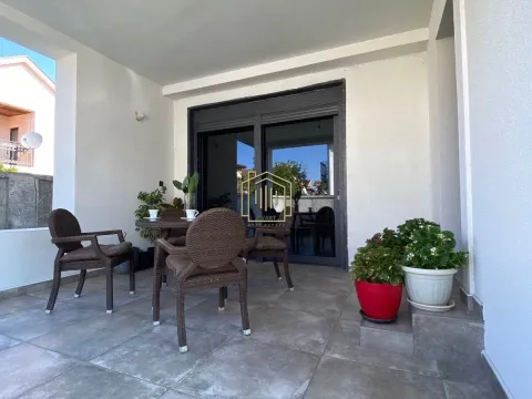 Sale, house, 350m², Zlatica, Podgorica - image 13