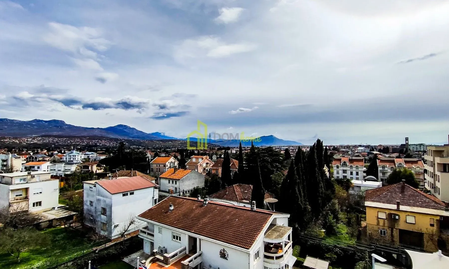 Rent, three bedroom apartment, 162m², Gorica C, Podgorica