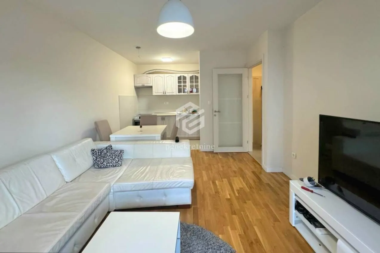 Rent, one bedroom apartment, 45m², Pobrežje, Podgorica