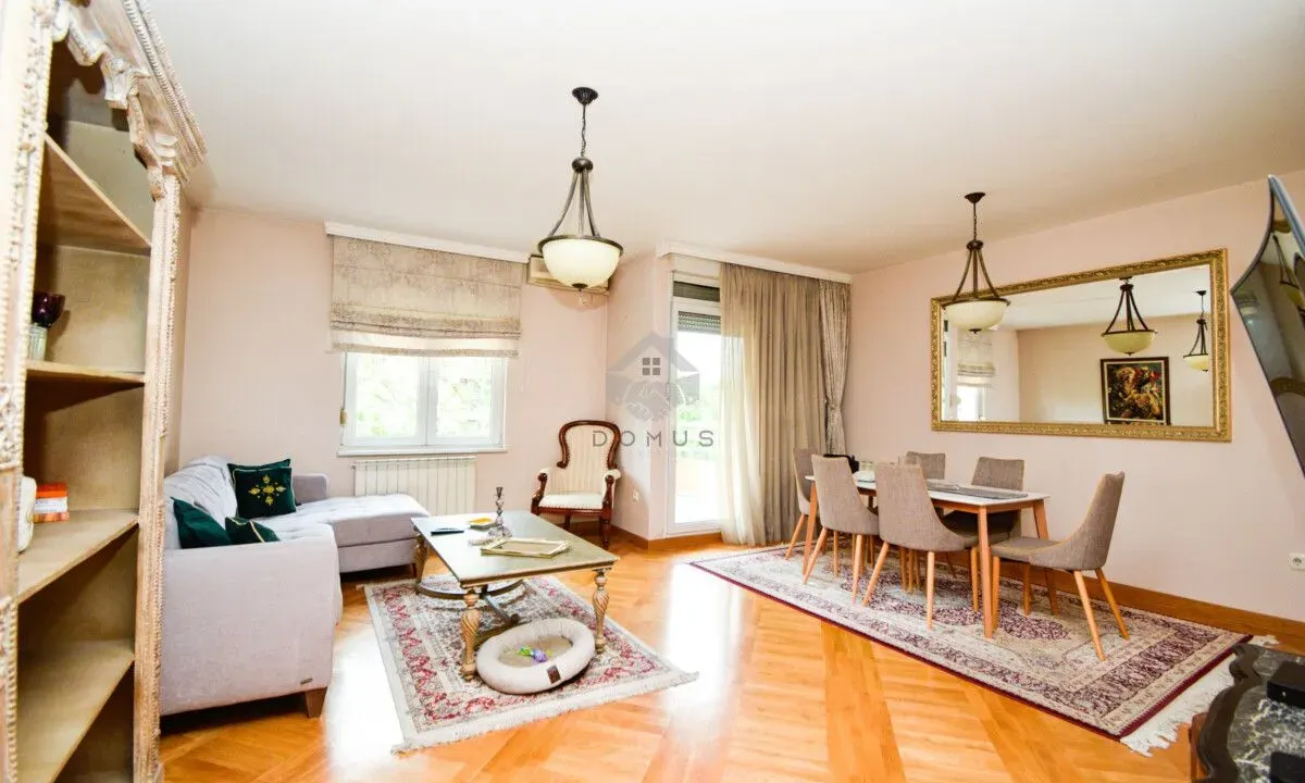 Prodaja, trosoban stan, 104m², Preko Morače, Podgorica