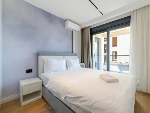 Izdavanje, trosoban stan, 85m², Donja Lastva, Tivat - image 11