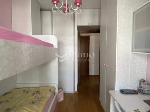 Izdavanje, dvosoban stan, 75m², City Kvart, Podgorica - image 8