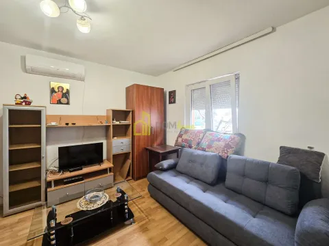 Rent, studio apartment, 37m², Tološi, Podgorica - image 4