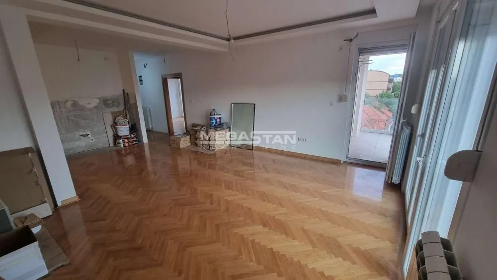 Prodaja, trosoban stan, 75m², Lekino Brdo, Voždovac Sve Podlokacije