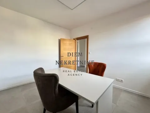Rent, office space, 120m², Centar, Podgorica - image 4