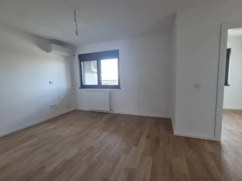 Prodaja, trosoban stan, 71m², Hala Pionir, Palilula Sve Podlokacije - image 5