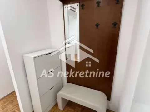 Izdavanje, trosoban stan, 70m², Novi Beograd Blok 23, Novi Beograd Sve Podlokacije - image 10