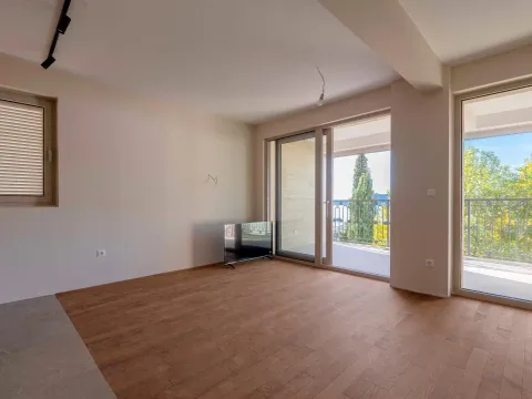 Prodaja, dvosoban stan, 67m², Pržno, Budva - image 6