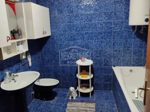 Prodaja, kuća, 146m², Novi Grad, Subotica - image 11