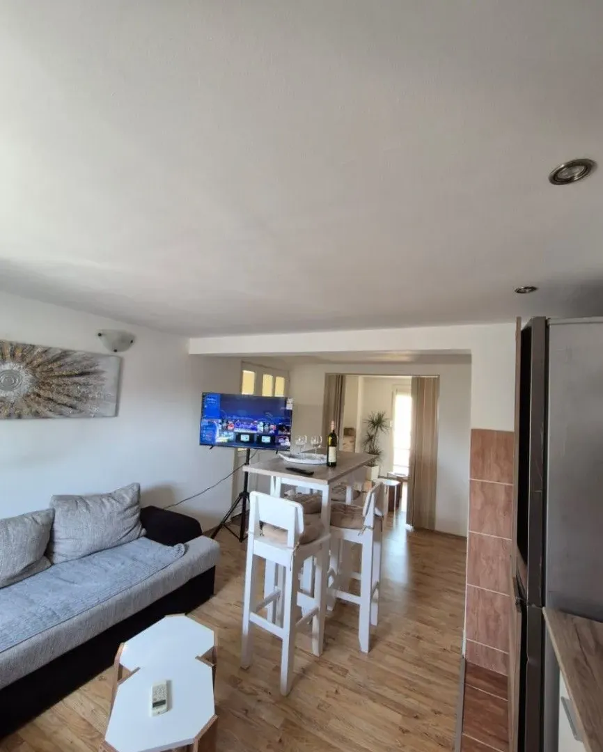 Rent, two bedroom apartment, 54m², Bjeliši, Bar