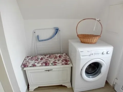 Izdavanje, garsonjera, 40m², Straševina, Nikšić - image 6