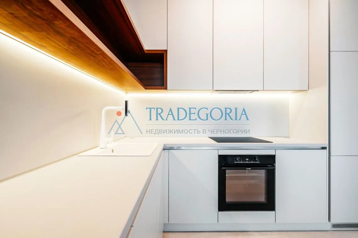 Prodaja, kuća, 220m², Reževići, Budva