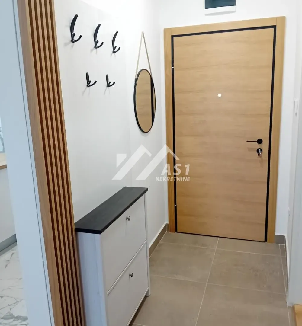 Izdavanje, jednosoban stan, 40m², Avijatičarsko naselje, Novi Sad Sve Podlokacije