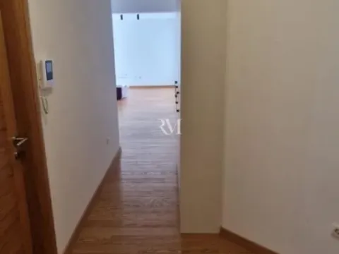 Izdavanje, dvosoban stan, 110m², Seljanovo, Tivat - image 7