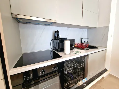 Izdavanje, jednosoban stan, 50m², Bečići, Budva - image 10