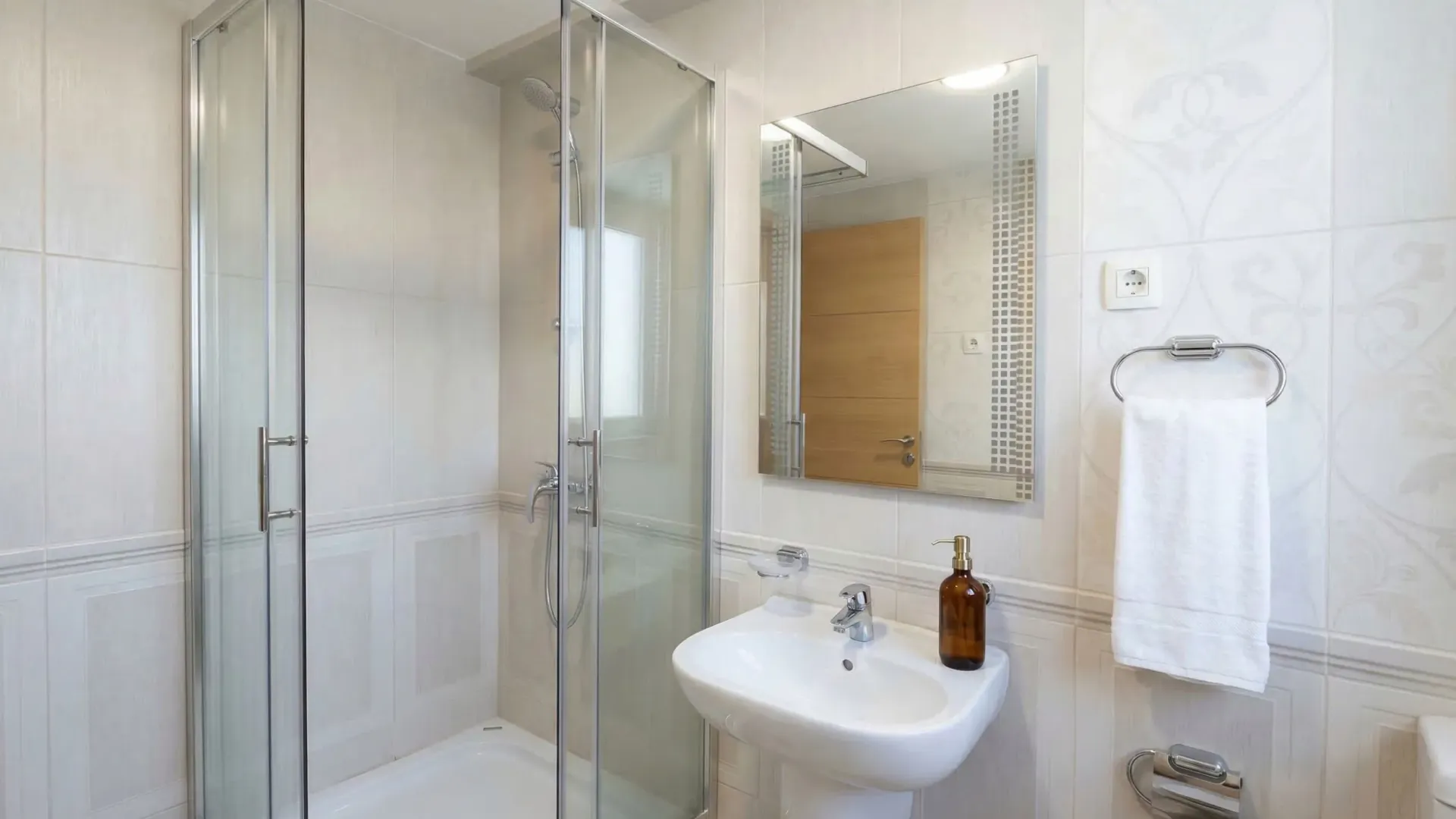 Sale, three bedroom apartment, 62m², Pržno, Budva