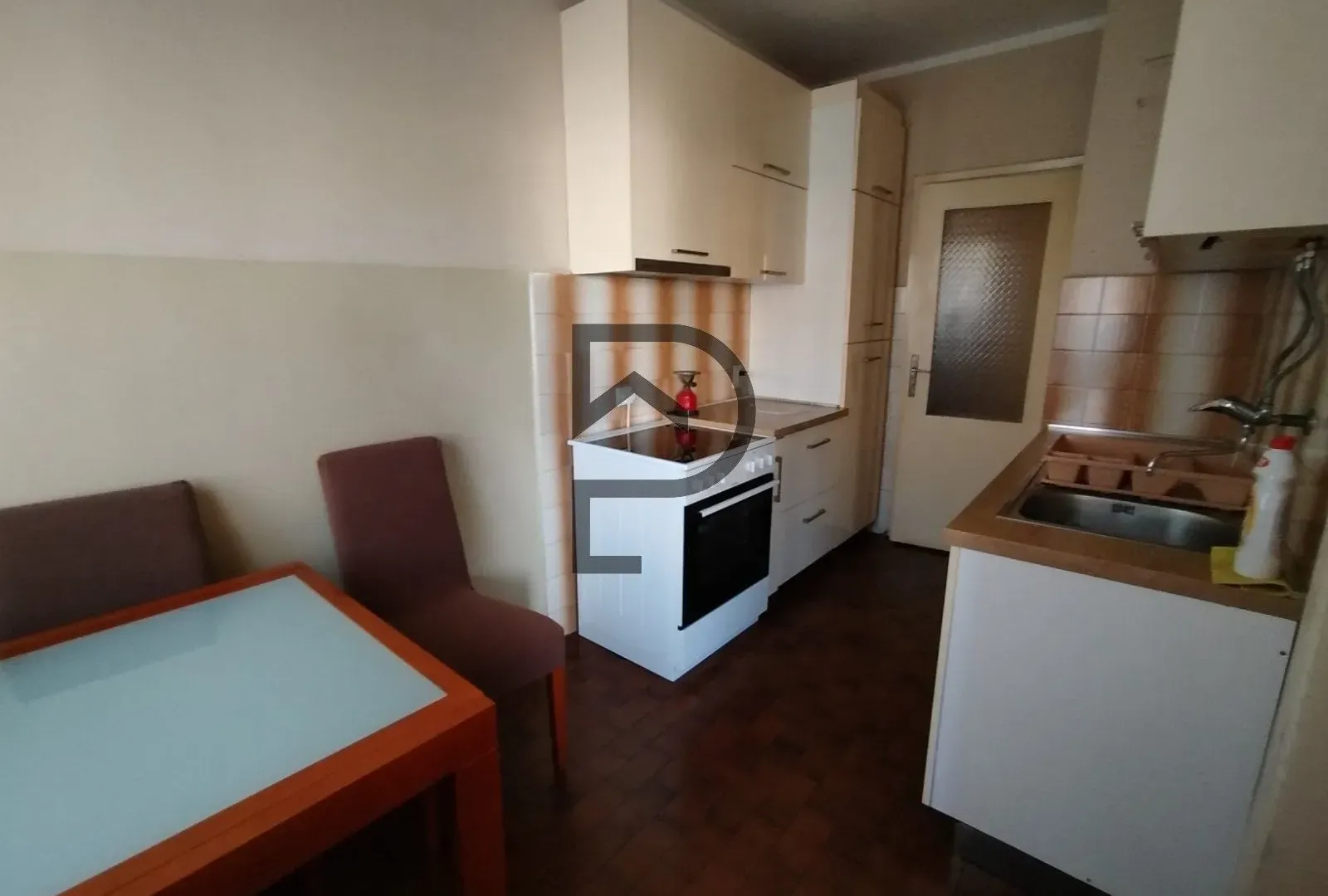 Prodaja, stan, 73m², Gintaš, Podgorica