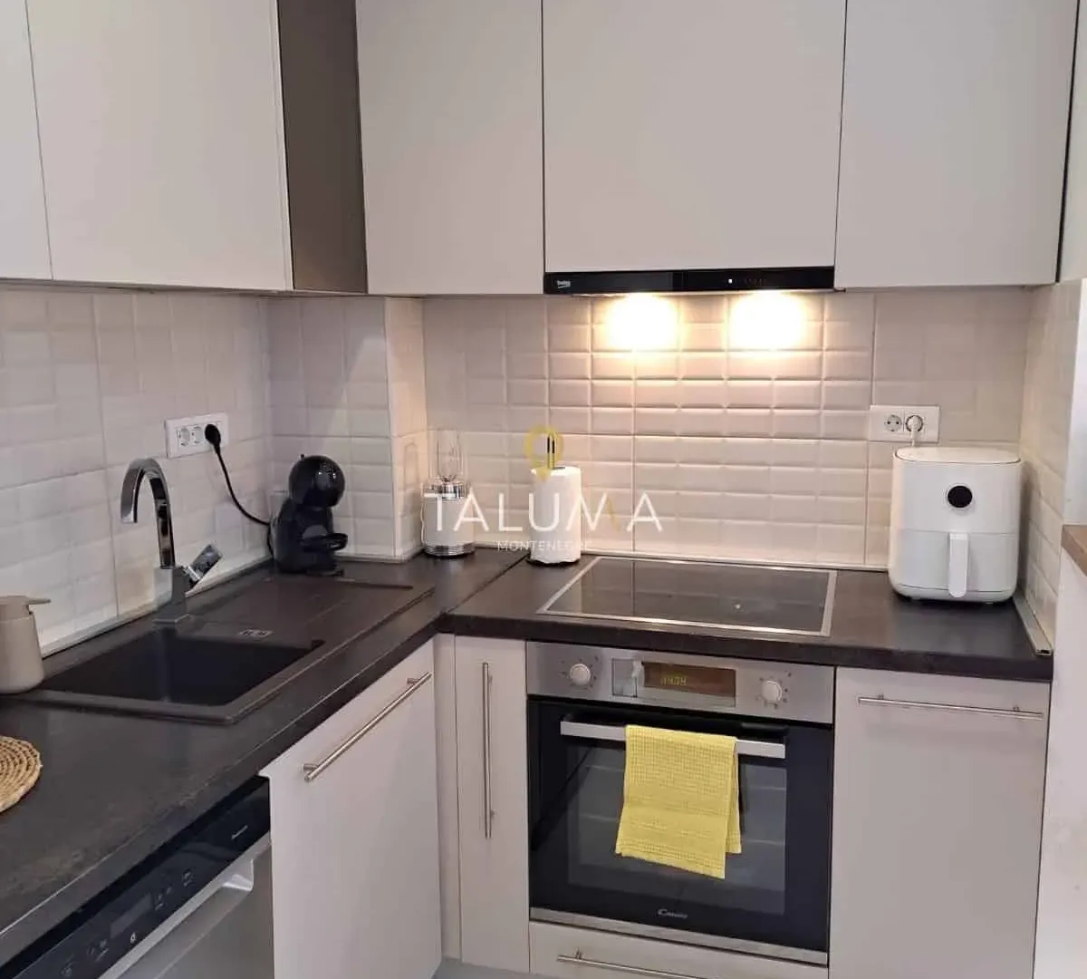 Sale, three bedroom apartment, 89m², Rozino, Budva