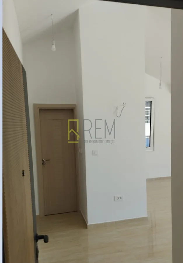 Prodaja, dvosoban stan, 84m², Herceg Novi, Crna Gora