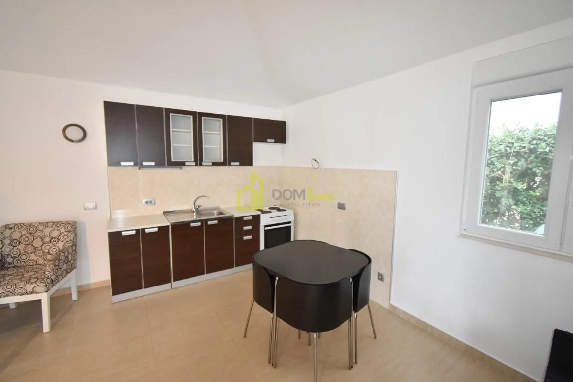 Rent, house, 212m², Donji Kokoti, Podgorica
