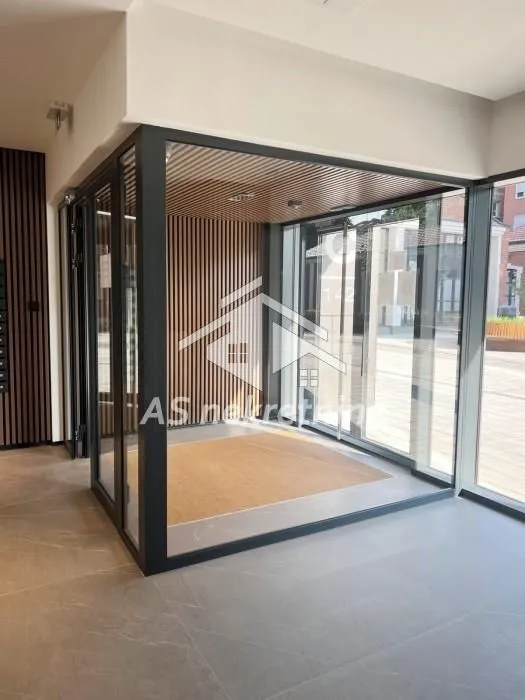 Izdavanje, dvosoban stan, 52m², Vračar Sve Podlokacije, Beograd
