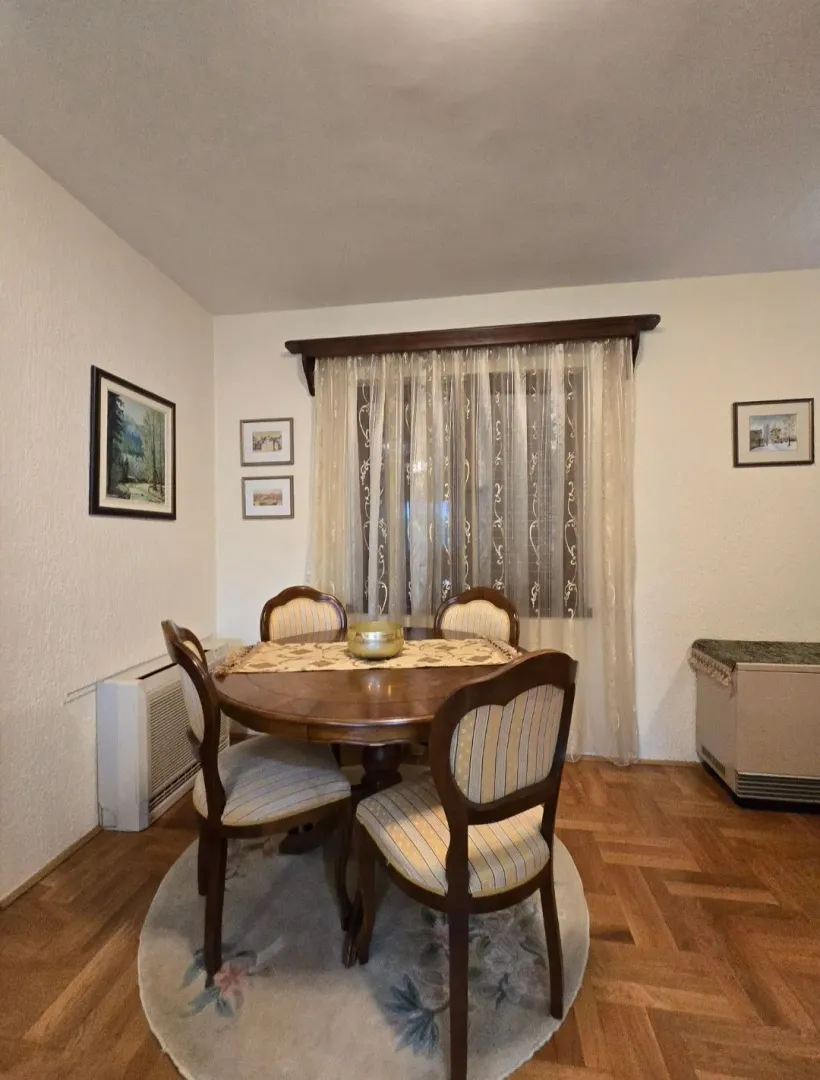Izdavanje, jednosoban stan, 65m², Tološi, Podgorica