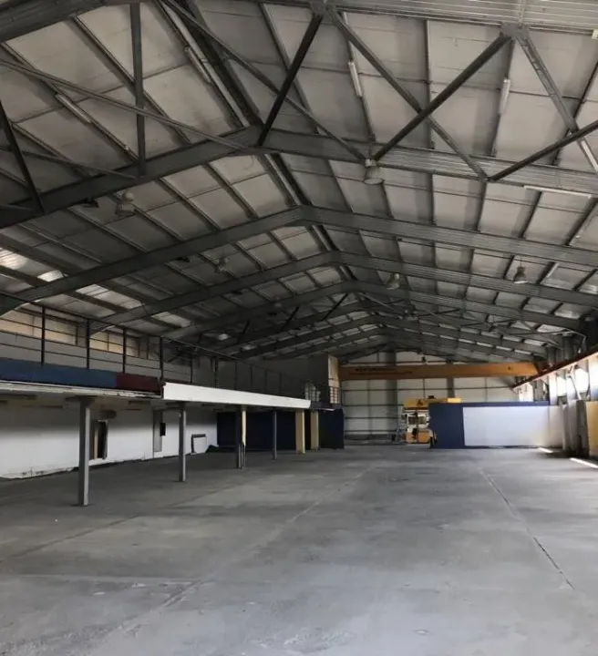 Izdavanje, poslovni prostor, 1400m², Mareza, Podgorica