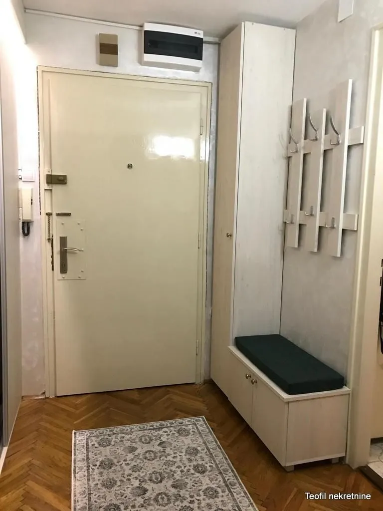 Izdavanje, dvosoban stan, 58m², Slavija, Vračar Sve Podlokacije