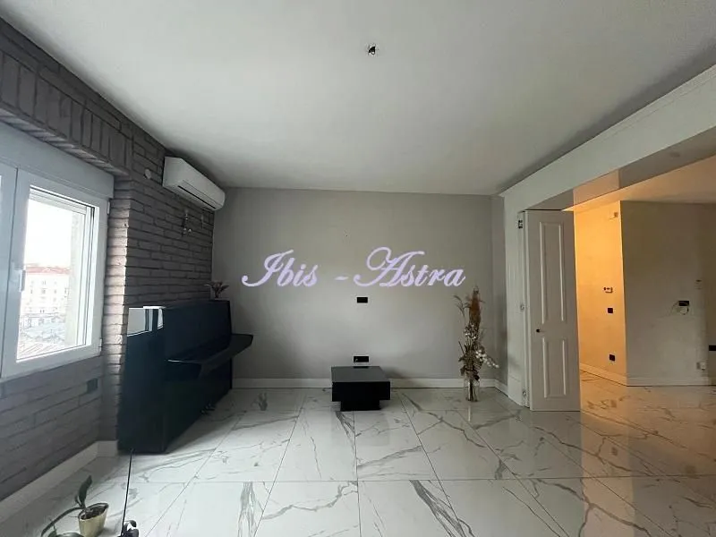 Rent, apartment, 120m², Kalenić Pijaca, Vračar Sve Podlokacije