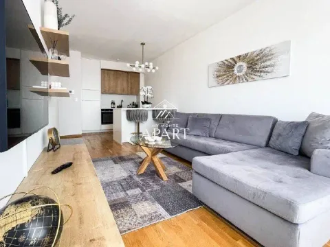 Rent, one bedroom apartment, 45m², Bečići, Budva - image 4